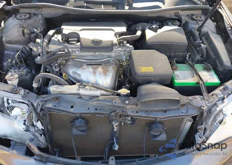 2013 Toyota Camry Le z USA, uszkodzony, nr VIN 4T4BF1FK8DR277162